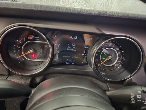 Used 2021 Jeep Wrangler Unlimited Sport AWD/4WD image 21