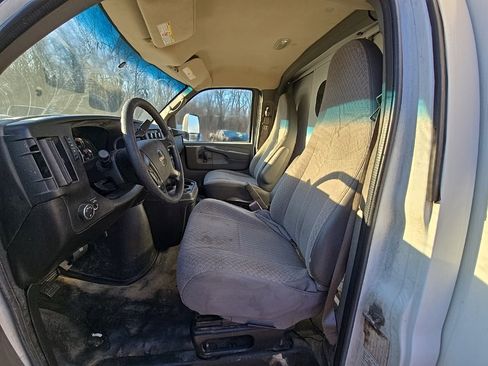 Used 2012 GMC Savana 3500 image 14