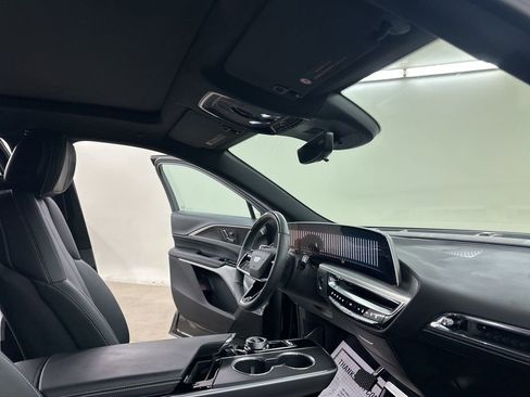 Used 2025 Cadillac Lyriq Sport image 16