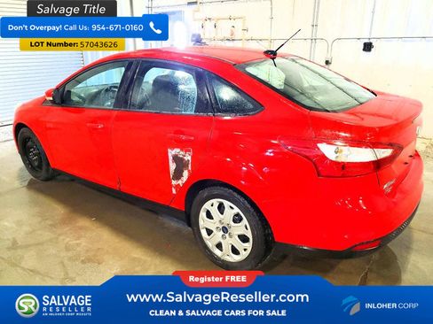 Used 2012 Ford Focus SE FWD image 3