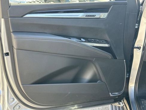 Used 2025 Cadillac Escalade Sport AWD/4WD image 22
