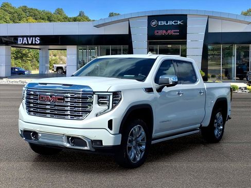 Used 2024 GMC Sierra 1500 Denali w/ Denali Reserve Package AWD/4WD image 2