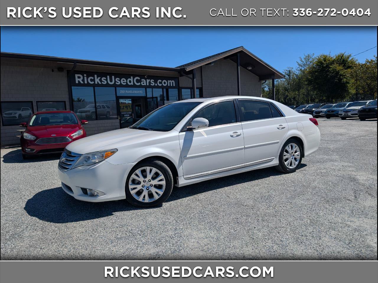 Used 2011 Toyota Avalon FWD image 1