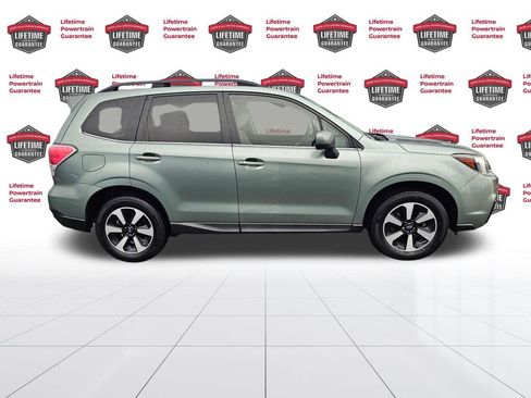 Used 2017 Subaru Forester 2.5i Limited image 6