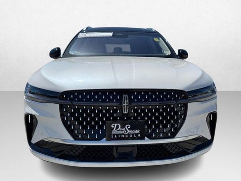 Certified 2024 Lincoln Nautilus Reserve AWD/4WD image 2