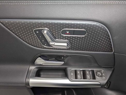 Certified 2025 Mercedes-Benz GLA 250 4MATIC image 35