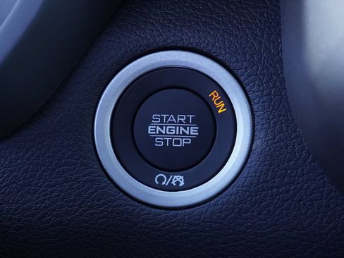 New 2026 RAM 2500 Laramie w/ Night Edition AWD/4WD image 16