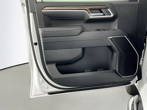 New 2026 Chevrolet Silverado 1500 LT w/ Leather Package AWD/4WD image 18