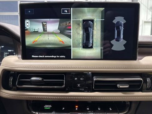 Used 2023 Lincoln Nautilus Reserve w/ Equipment Group 202A AWD/4WD image 13