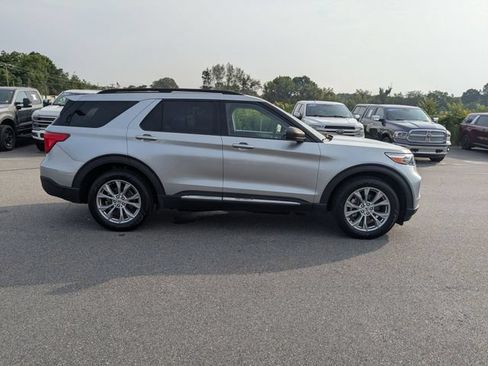 Certified 2023 Ford Explorer XLT w/ Equipment Group 202A RWD image 2