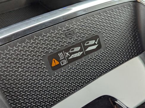 New 2026 Chevrolet Equinox LT w/ Convenience Package II image 12