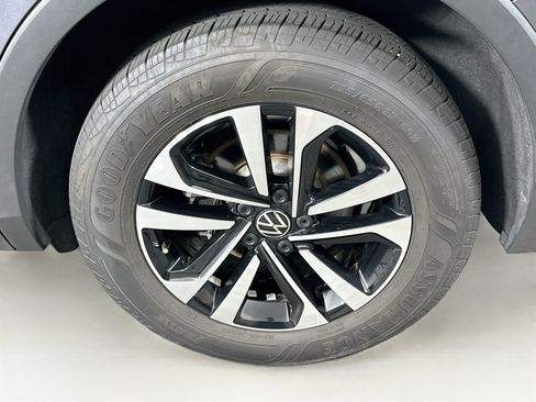 Used 2024 Volkswagen Tiguan S FWD image 11