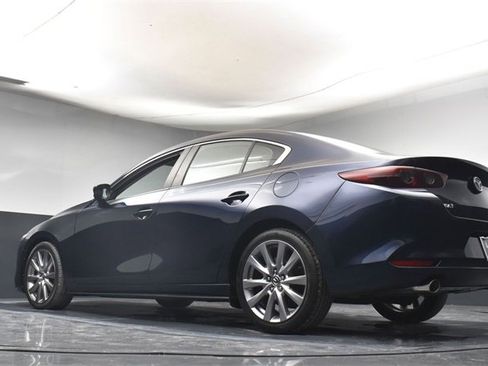 Used 2019 MAZDA MAZDA3 Sedan w/ Select Package image 34