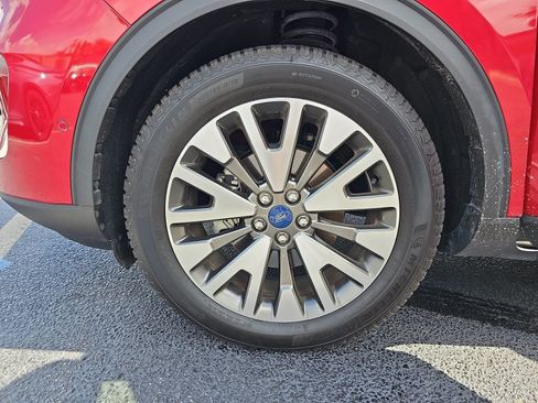 Used 2020 Ford Escape Titanium AWD/4WD image 35