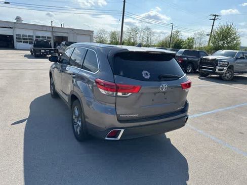 Used 2017 Toyota Highlander Limited Platinum image 21