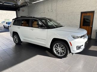 Used 2024 Jeep Grand Cherokee L Summit w/ Luxury Tech Group V AWD/4WD video 1