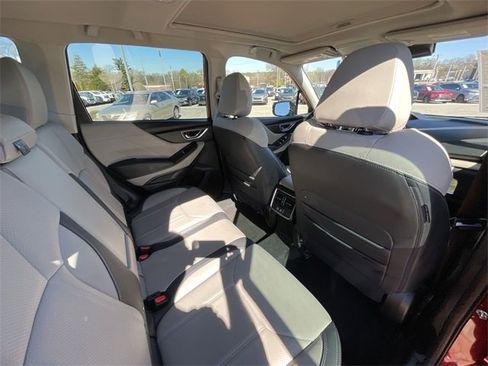 Used 2023 Subaru Forester Limited image 34