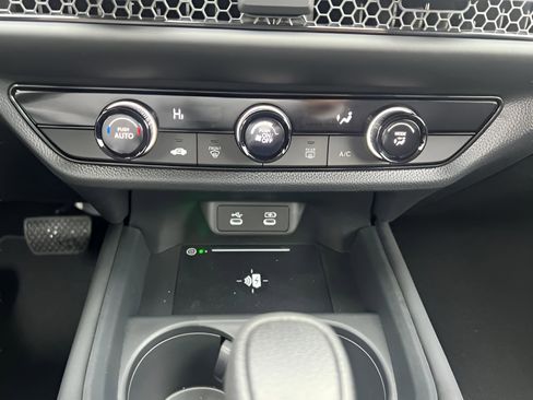 New 2026 Honda HR-V LX image 15