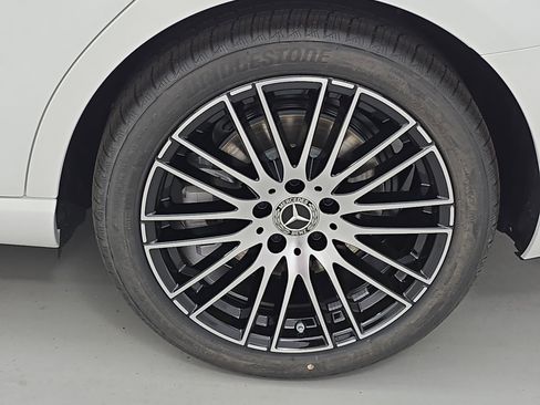 New 2026 Mercedes-Benz C 300 4MATIC Sedan image 33