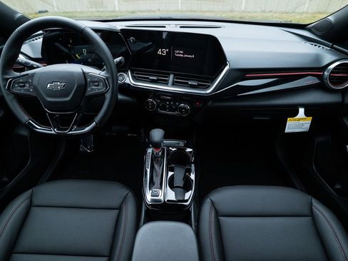 New 2026 Chevrolet Trax RS image 12