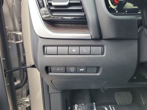 Used 2026 Nissan Rogue Platinum w/ Platinum Premium Package image 10