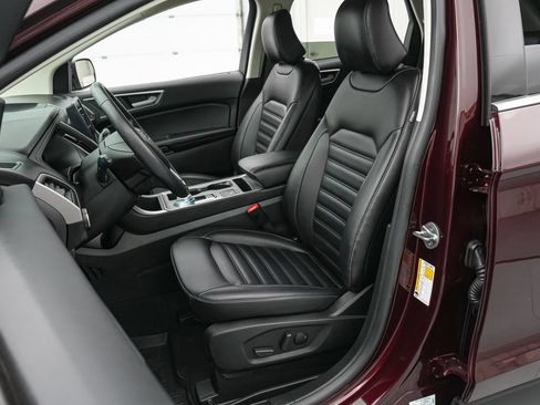 Certified 2024 Ford Edge SEL w/ Convenience Package AWD/4WD image 11