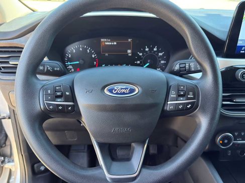 Used 2020 Ford Escape SE FWD image 19