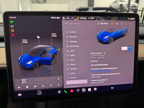 Used 2023 Tesla Model Y Long Range AWD/4WD image 13