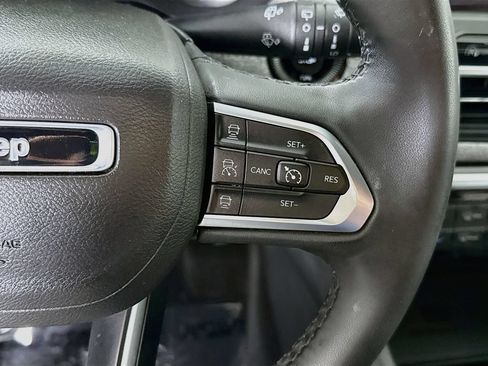 Used 2023 Jeep Compass Latitude AWD/4WD image 21
