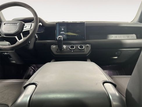 Used 2023 Land Rover Defender 110 Carpathian Edition image 11