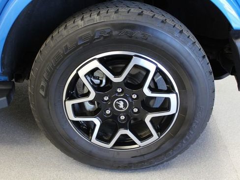 Used 2024 Ford Bronco Outer Banks AWD/4WD image 4