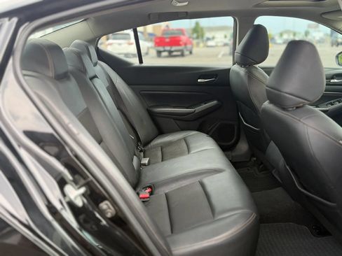 Used 2021 Nissan Altima 2.0 SR FWD image 17