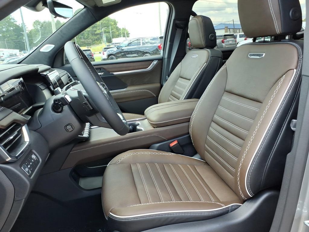 New 2026 GMC Acadia Denali Ultimate AWD/4WD image 11