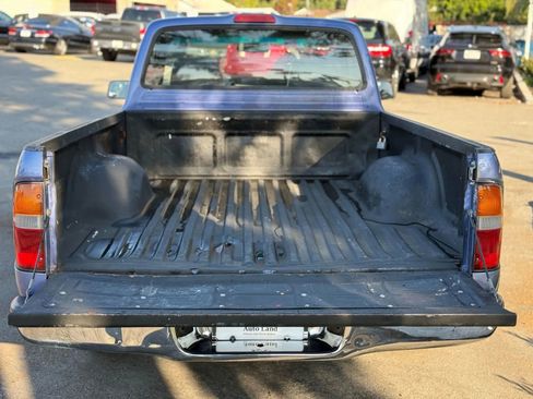 Used 1999 Toyota Tacoma 2WD Regular Cab image 10