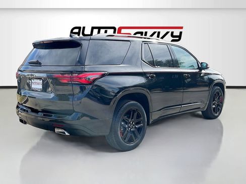 Used 2023 Chevrolet Traverse Premier w/ Redline Edition FWD image 7