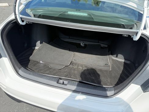 Used 2025 Honda Accord SE image 15