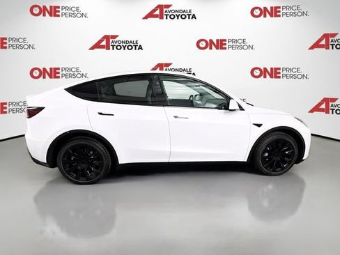 Used 2023 Tesla Model Y Long Range AWD/4WD image 8