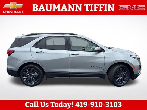 Used 2024 Chevrolet Equinox RS FWD image 2