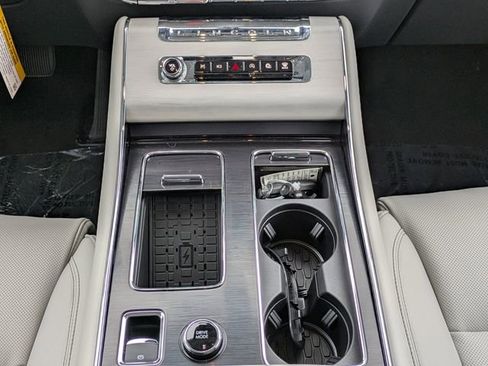 New 2026 Lincoln Aviator Reserve image 17