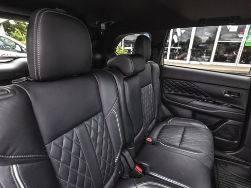 Used 2022 Mitsubishi Outlander GT AWD/4WD image 30