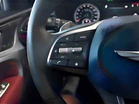 Used 2023 Genesis G70 2.0T w/ Sport Prestige Package image 11