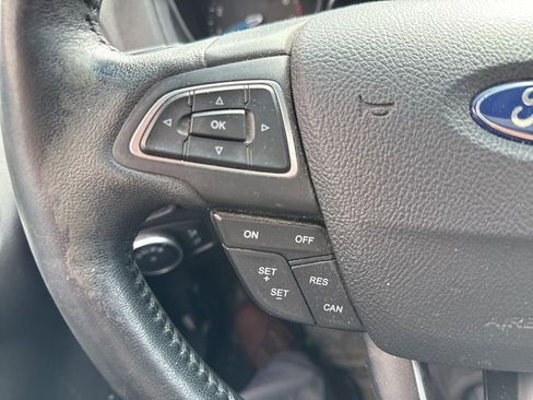 Used 2016 Ford Focus SE w/ SE Cold Weather Package image 11