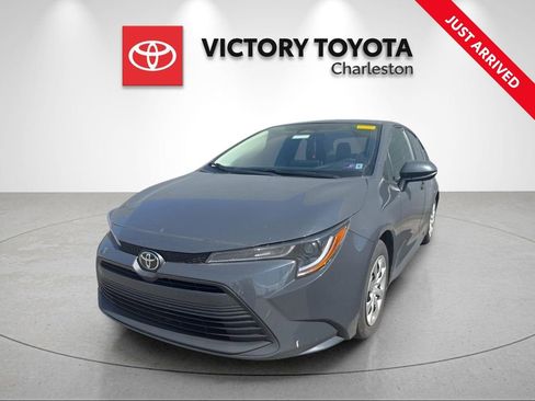 Used 2024 Toyota Corolla LE image 1