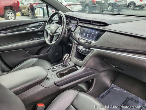 Used 2020 Cadillac XT5 Premium Luxury image 37