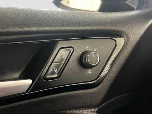Used 2015 Volkswagen GTI S FWD image 19