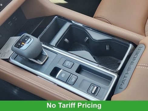 New 2026 Nissan Pathfinder Platinum image 16