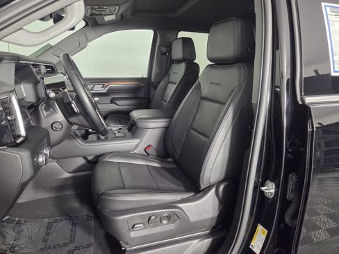 Used 2024 GMC Sierra 1500 Denali w/ Technology Package RWD image 11