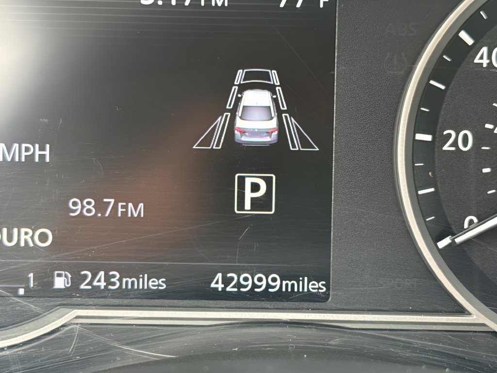 Used 2025 Nissan Versa SV FWD image 20