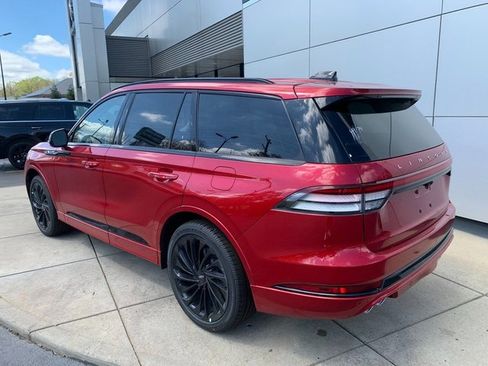 New 2026 Lincoln Aviator Reserve AWD/4WD image 3