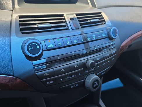 Used 2011 Honda Accord EX image 20
